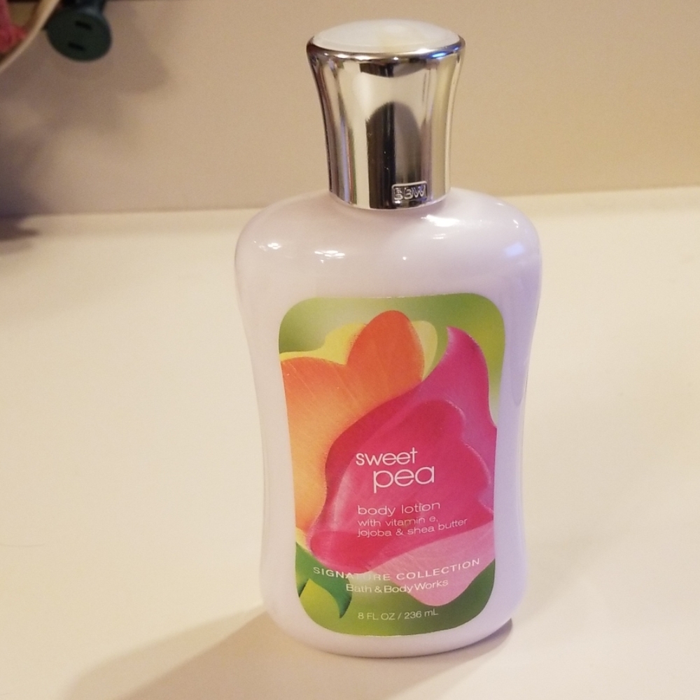 Bath and Body Works Sweet Pea